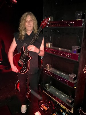 Simon Croft and WWRY Australia guitar rig