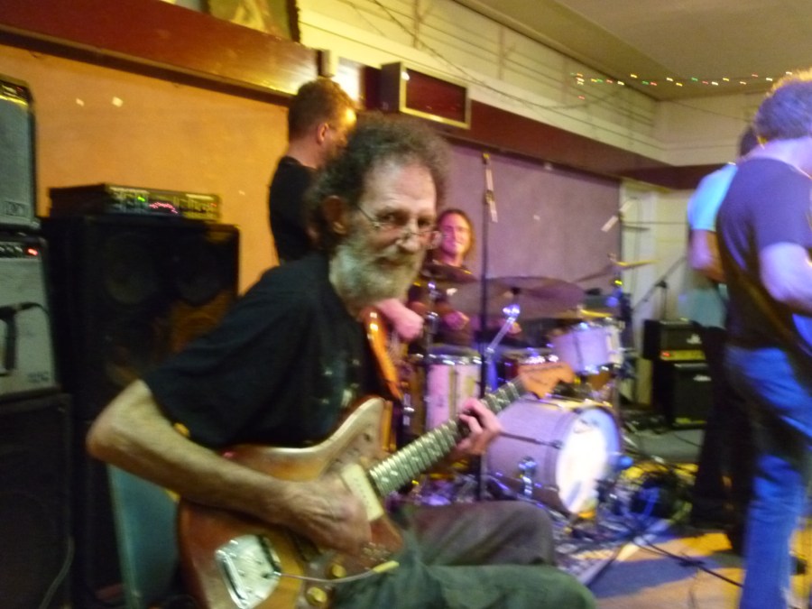 Romney Godden at farewell gig 23rd Nov 2013 Kempsey NSW