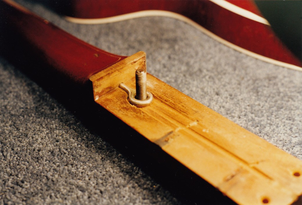 Neck heel tongue #3 9th Jan 1998